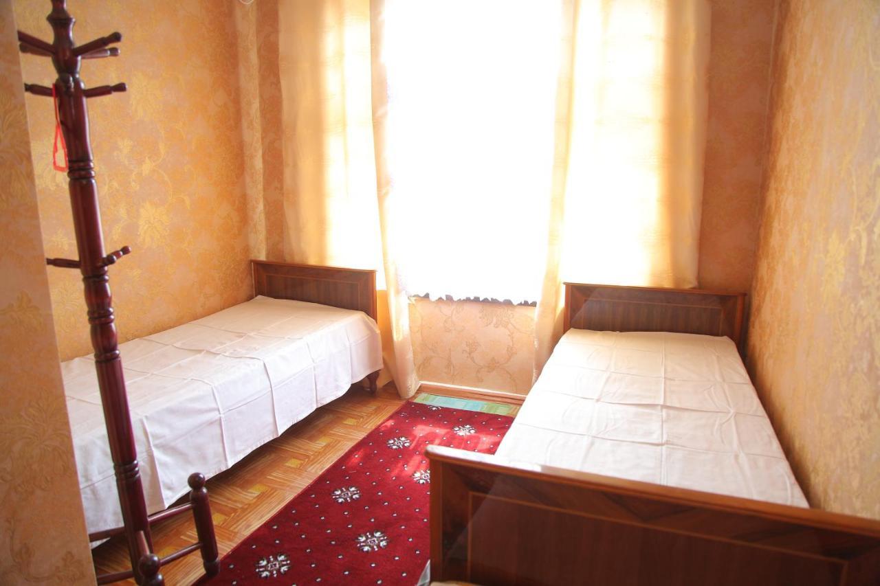 Gulsara Hostel Samarkand Exterior photo