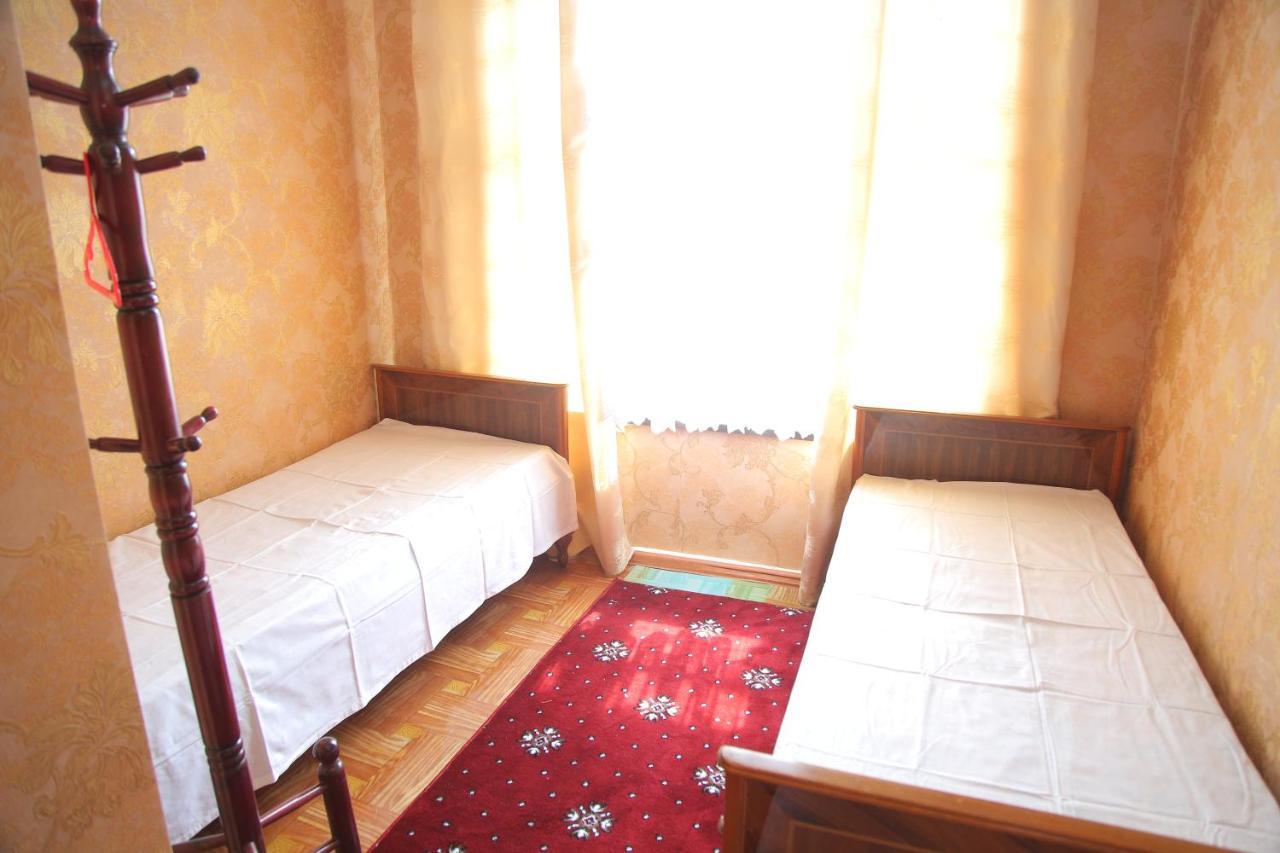 Gulsara Hostel Samarkand Exterior photo